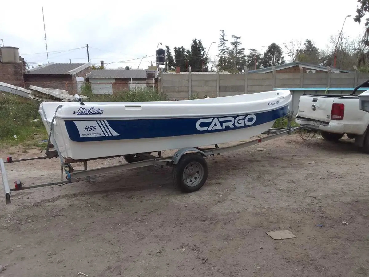Cargo 520 con Honda BF60